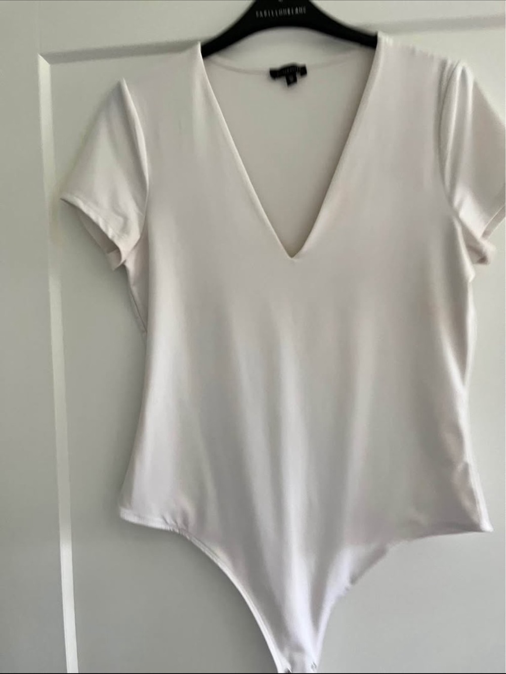 Women's Short Sleeve V-Neck Bodysuit - White